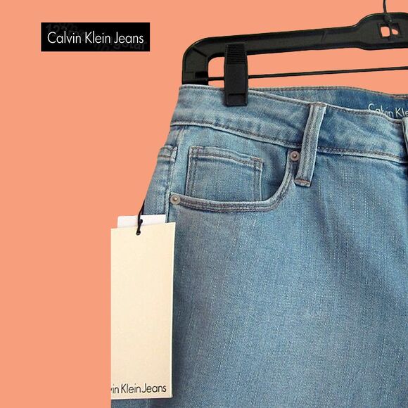 Calvin Klein NEW HUNTINGTON Boyfriend 5-Pocket Cuff Mini Shorts 28 - Picture 4 of 12